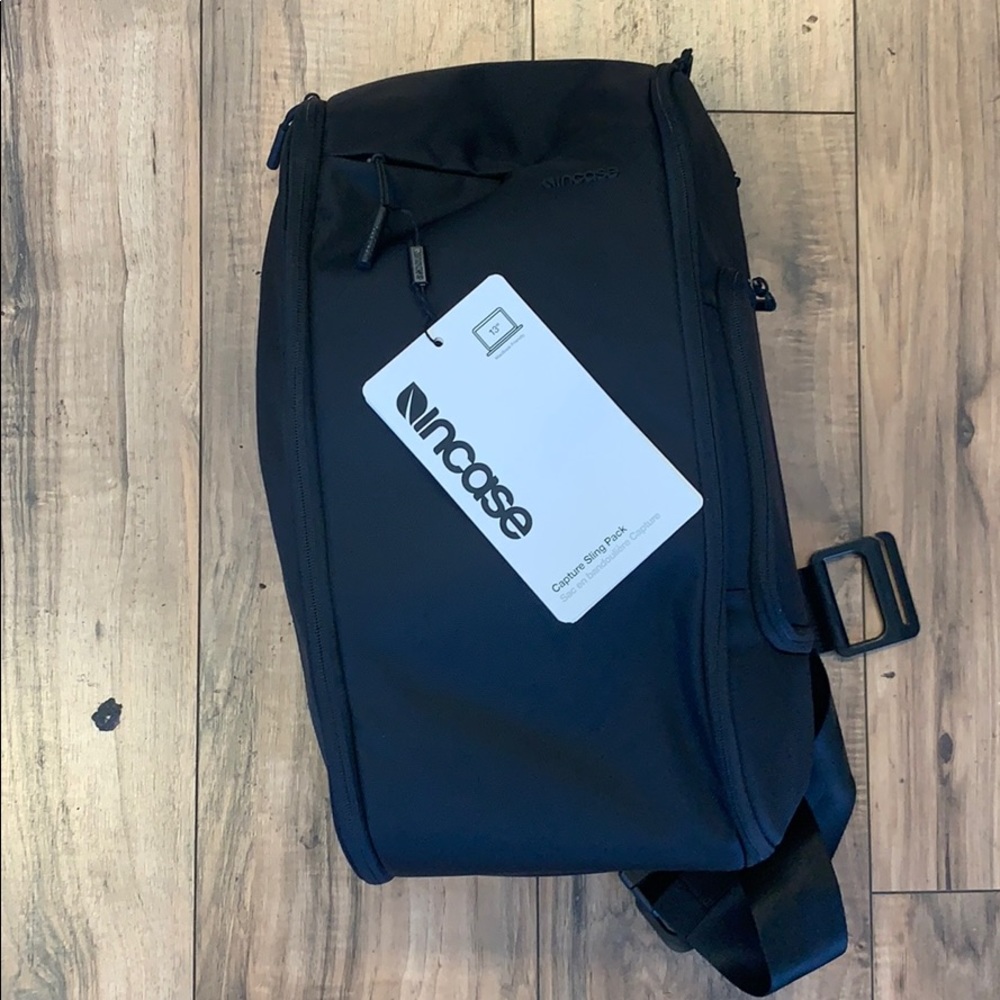 COPY - Incase Capture Sling Pack